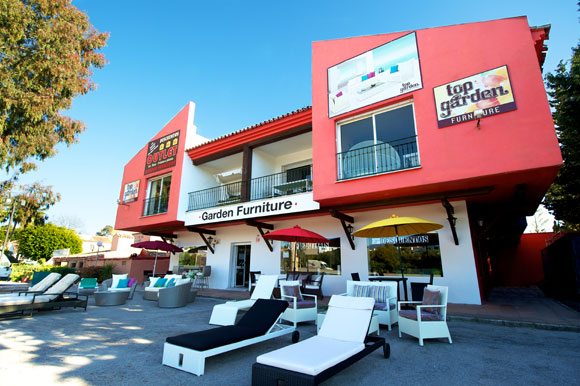 Gardens outdoor collection