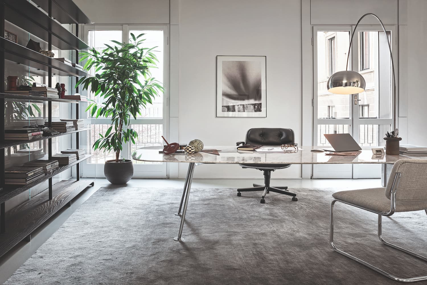 Knoll´s table Home & Lifestyle Magazine Spain's No. 1